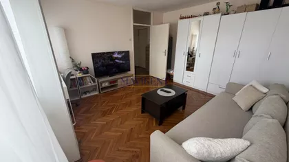 Ustanička | 4zida.rs