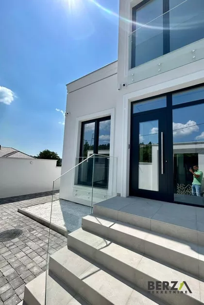 Sremska Kamenica | 4zida.rs