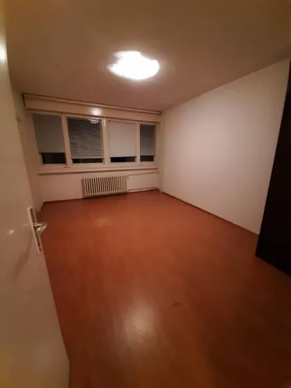 Ustanička | 4zida.rs