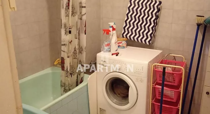 Četvoroiposoban stan | 4zida
