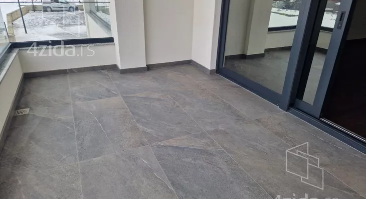 Petosoban stan | 4zida