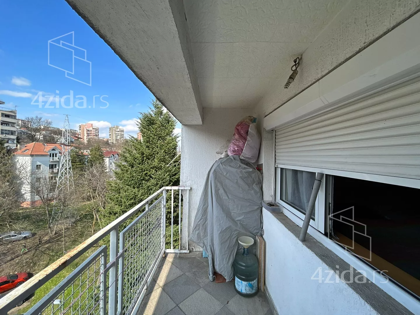 Četvoroiposoban stan | 4zida