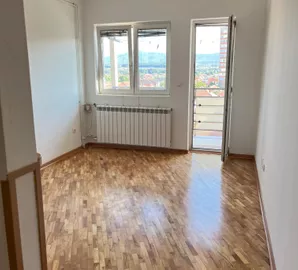 Gradske lokacije, Kraljevo, 3.0 stan | 4zida.rs