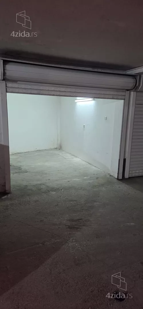 Garaža | 4zida