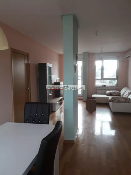 Denkova Bašta | 4zida.rs