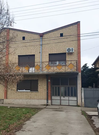 Cara Dušana | 4zida.rs