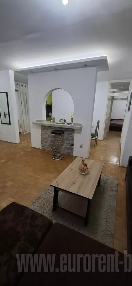 BEŽANIJSKA KOSA 2 | 4zida.rs