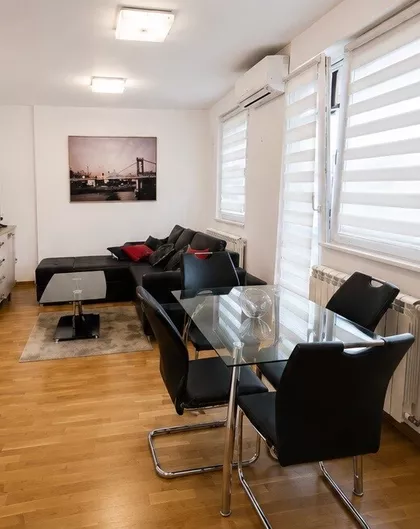 Krfska | 4zida.rs