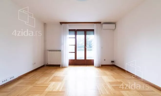 4-etažna kuća | 4zida