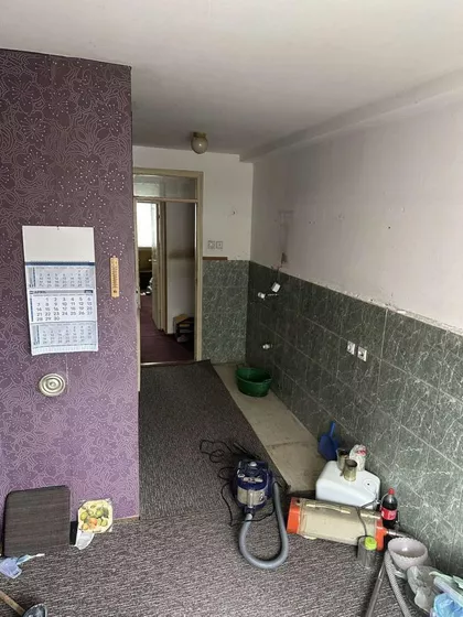 Crveni Pevac | 4zida.rs