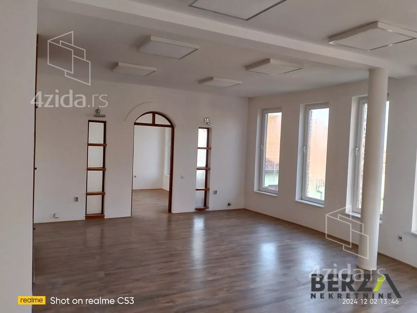 Poslovni prostor | 4zida