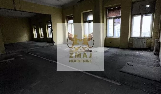 Poslovna zgrada | 4zida