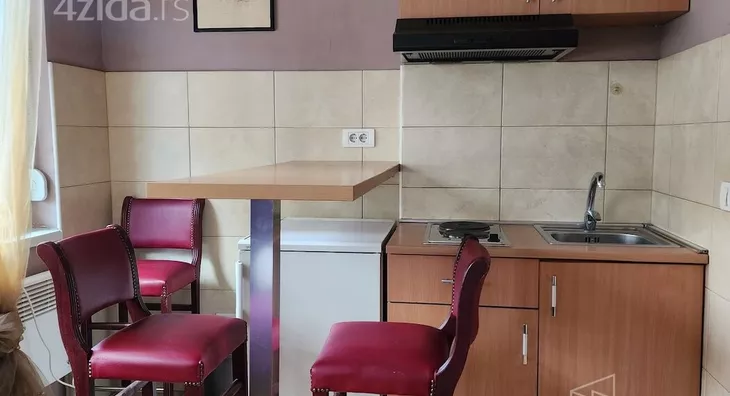 Petosoban stan | 4zida