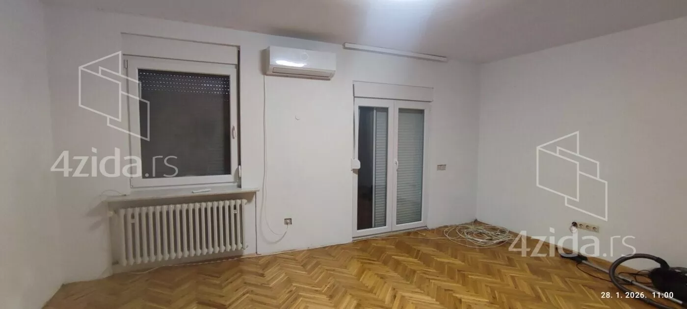 Četvoroiposoban stan | 4zida