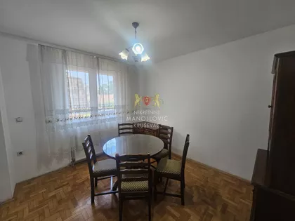 Trg Kosturnica | 4zida.rs