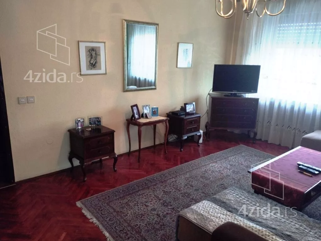 4-etažna kuća | 4zida