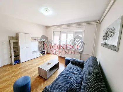 Ekonomski/Pravni Fakultet | 4zida.rs