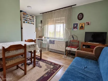 Hilandarska, Surčin | 4zida.rs