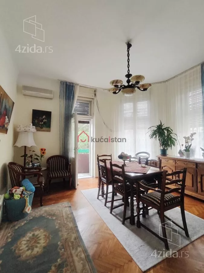 Šestosoban stan | 4zida