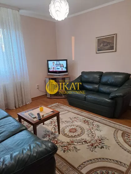 Dečanska | 4zida.rs