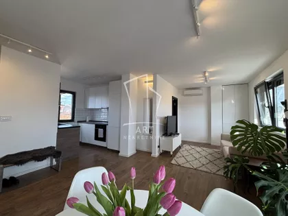 Venizelosova | 4zida.rs