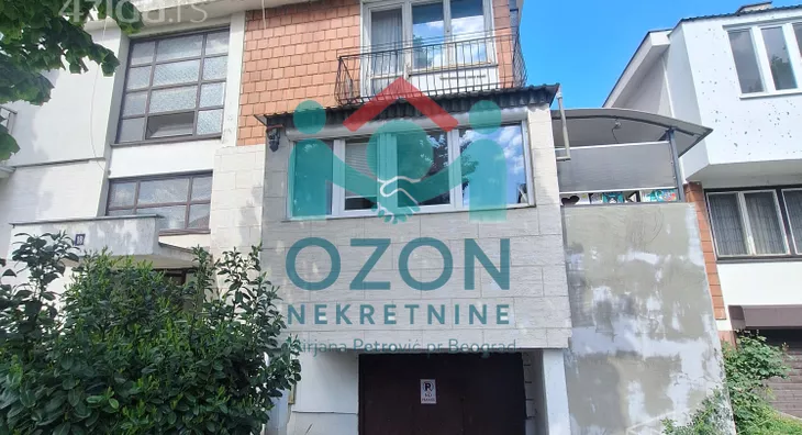 Garaža | 4zida
