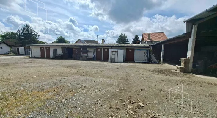 Stovarište | 4zida