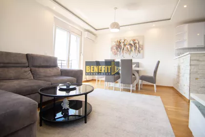 Surčin (mesto) | 4zida.rs