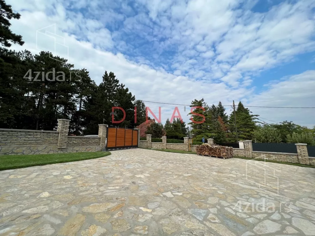 Kuća | 4zida