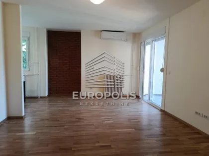 Vukov Spomenik | 4zida.rs