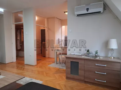 Jovana Ristića | 4zida.rs