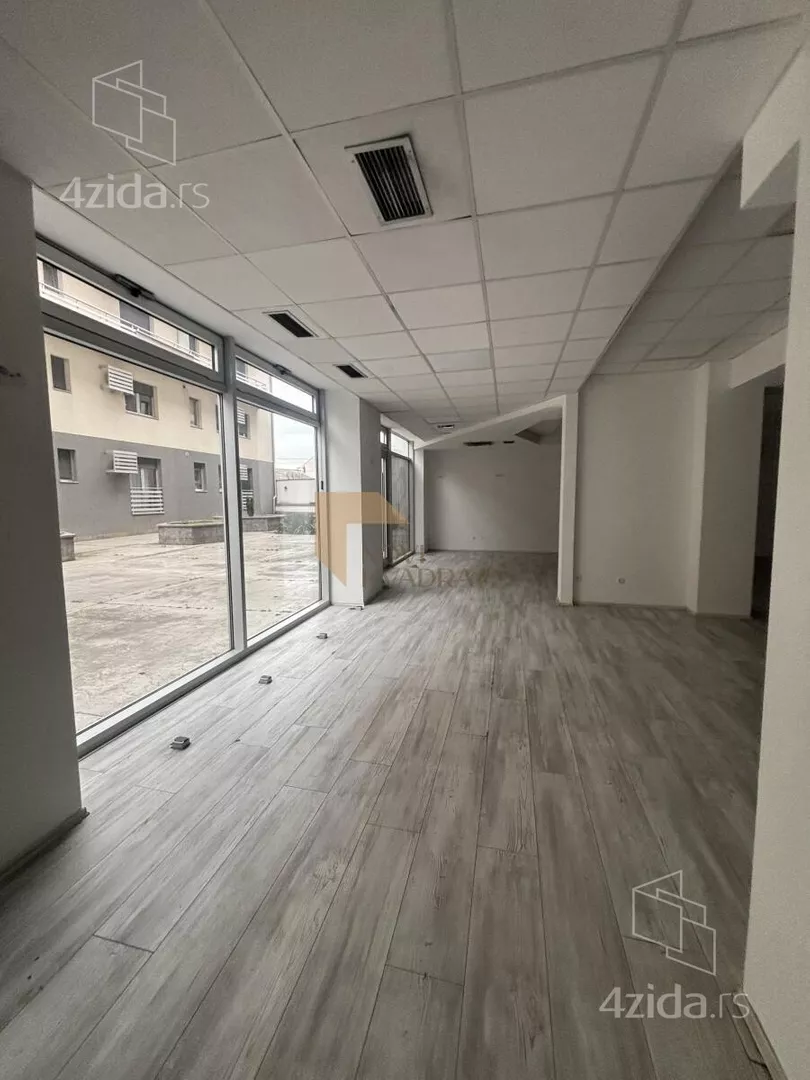 Poslovni prostor | 4zida