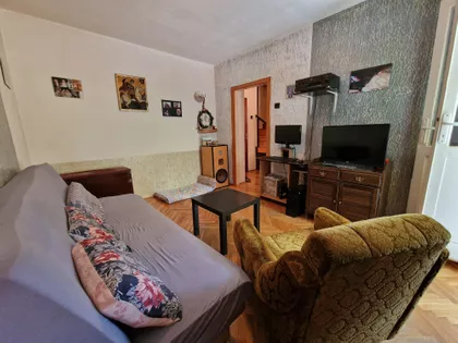 Vladimira Rolovića | 4zida.rs