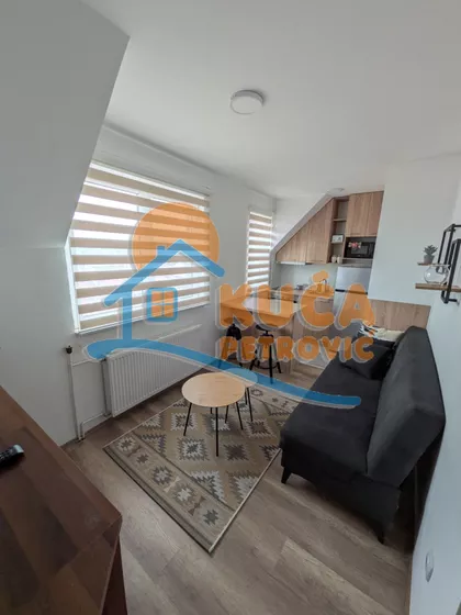 Cara Uroša | 4zida.rs