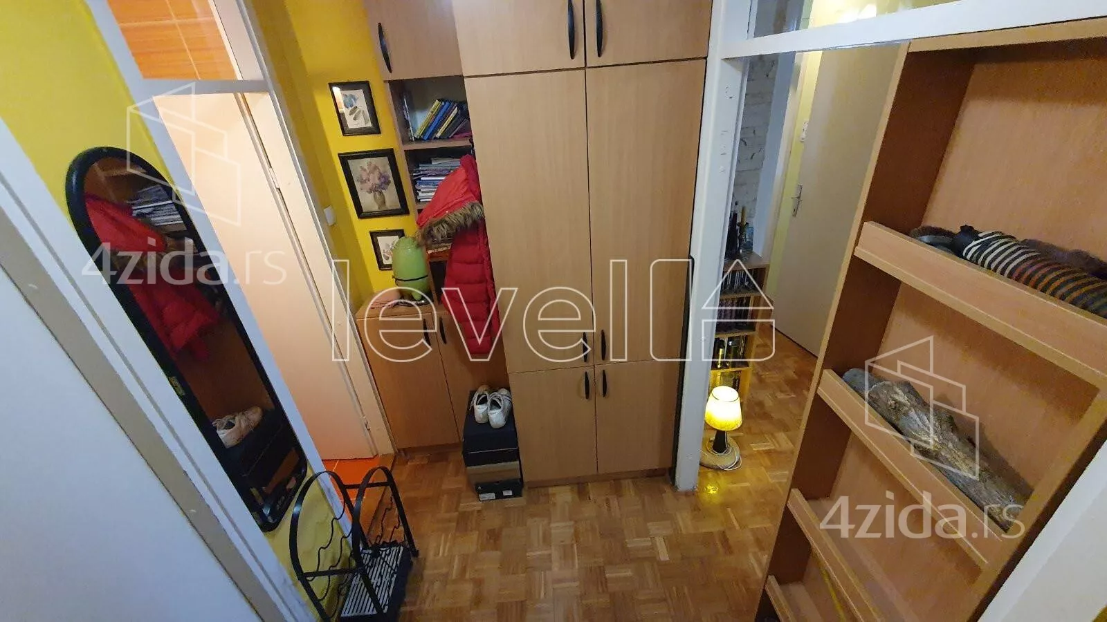 Troiposoban stan | 4zida