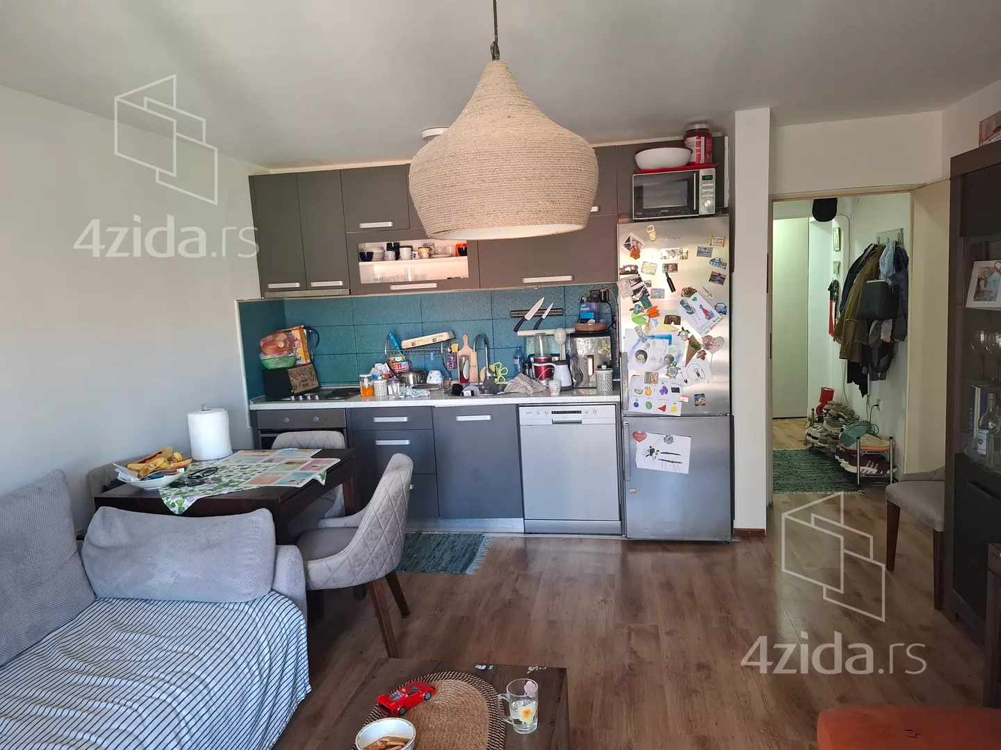 Jednoiposoban stan | 4zida