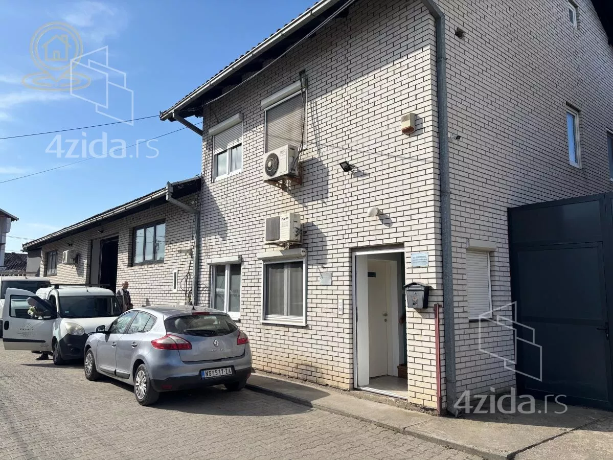 Poslovna zgrada | 4zida