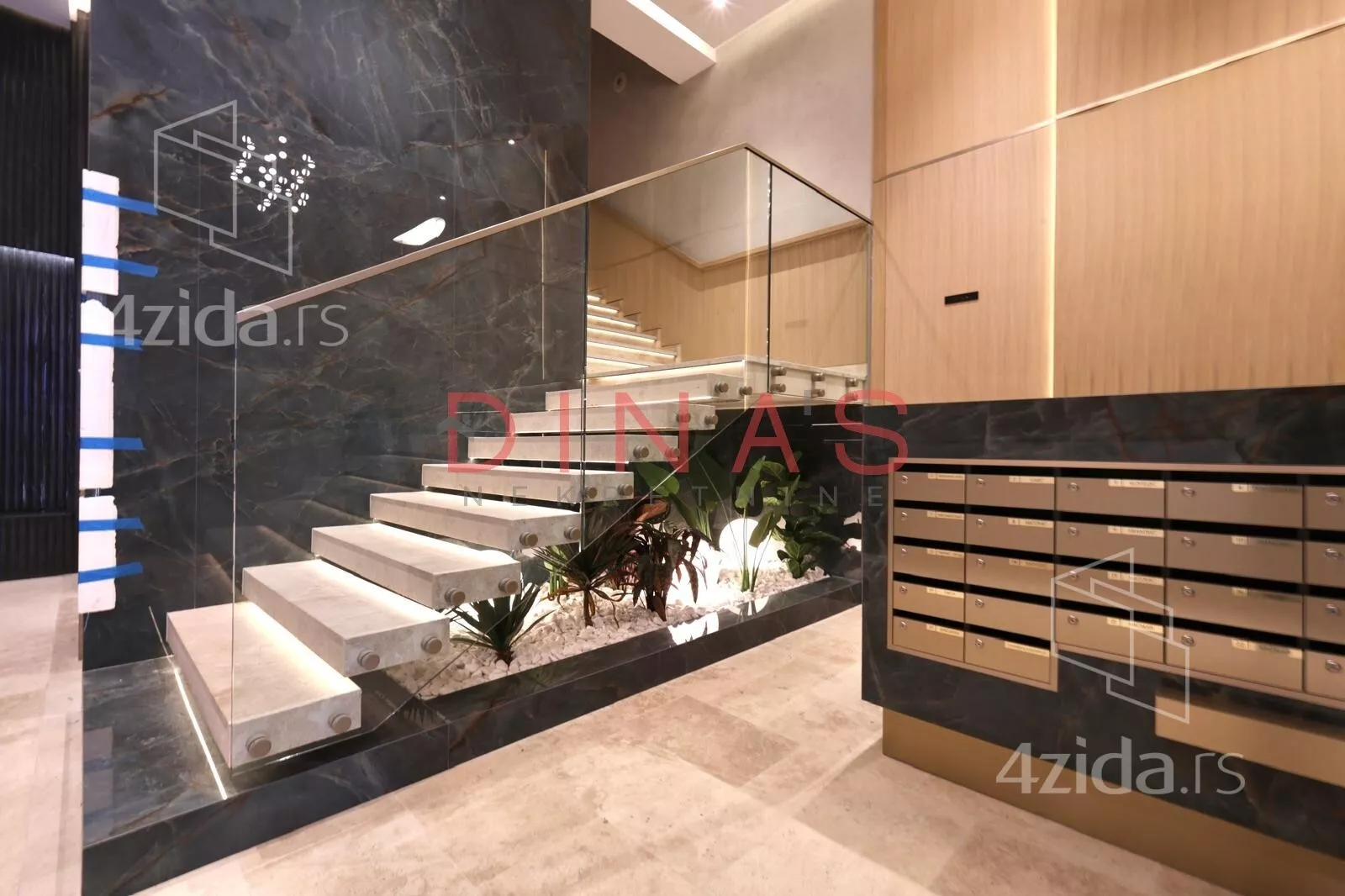 Poslovni prostor | 4zida