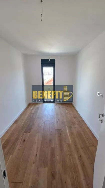 Autokomanda | 4zida.rs