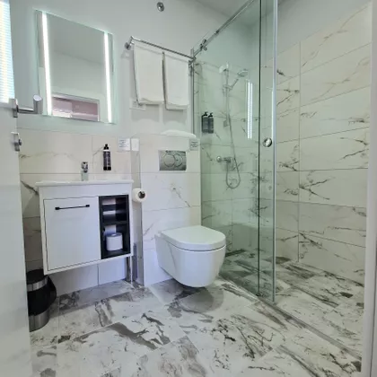 KNEZ MIHAILOVA | 4zida.rs