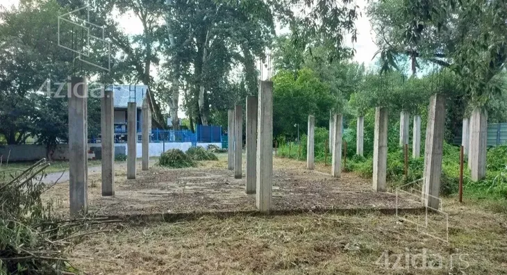 Građevinsko zemljište | 4zida