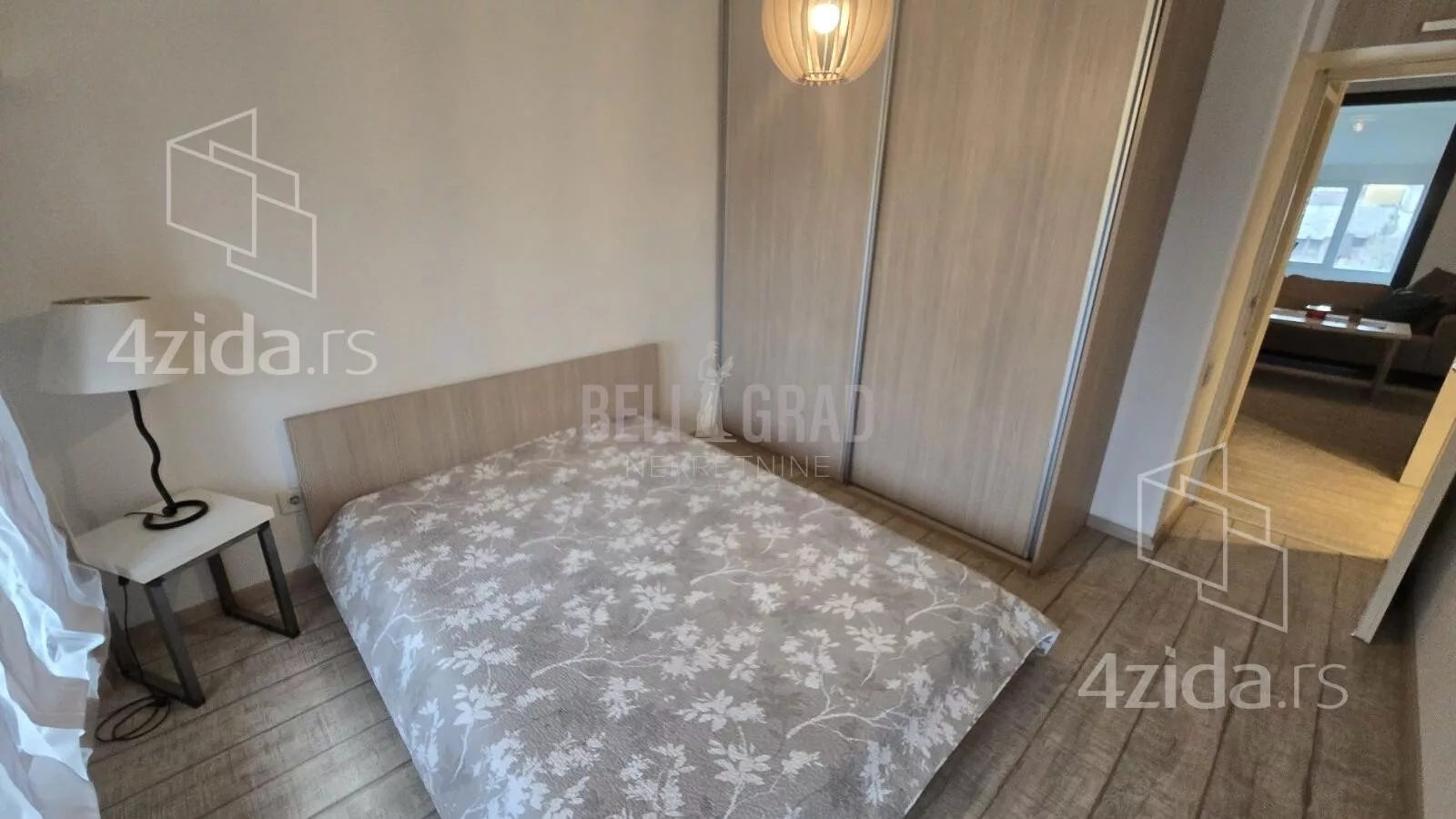 Petosoban stan | 4zida