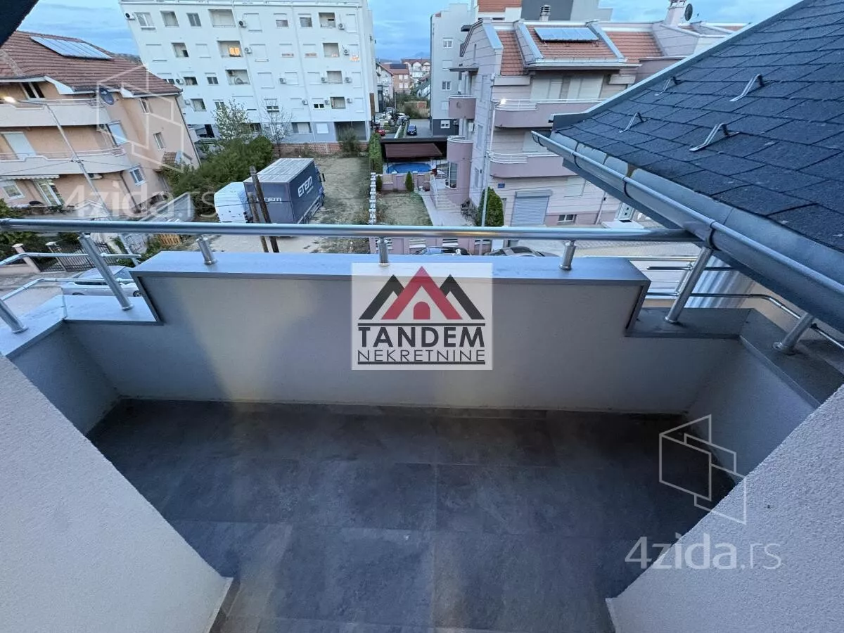 Troiposoban stan | 4zida