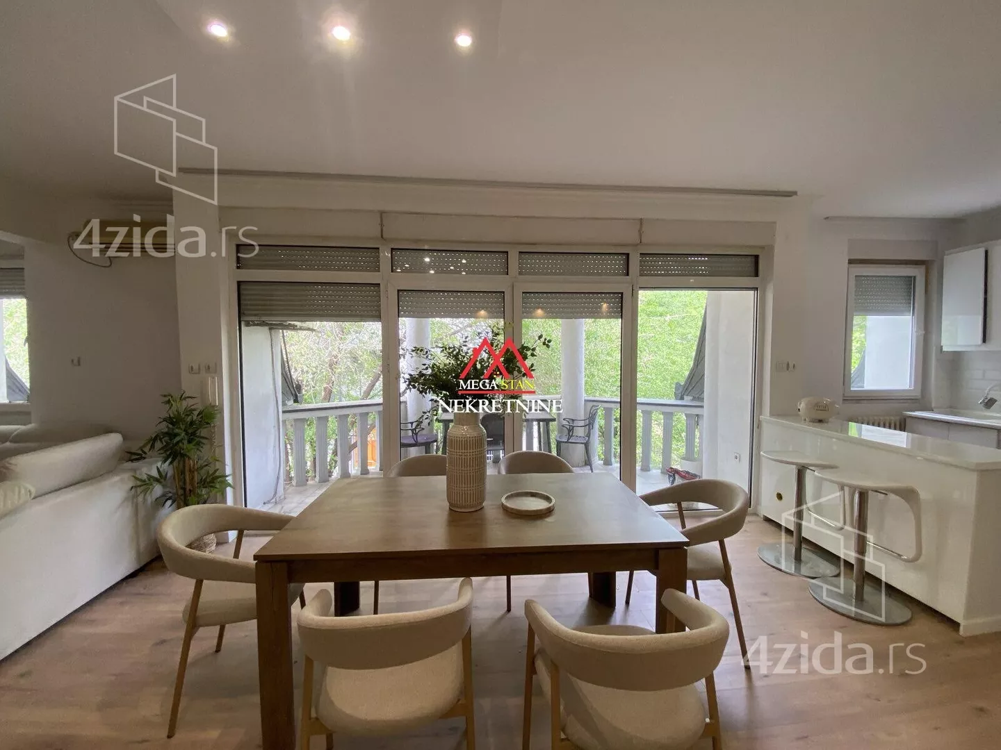 Četvorosoban stan | 4zida