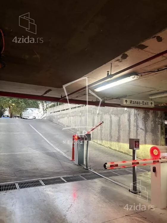Garaža | 4zida