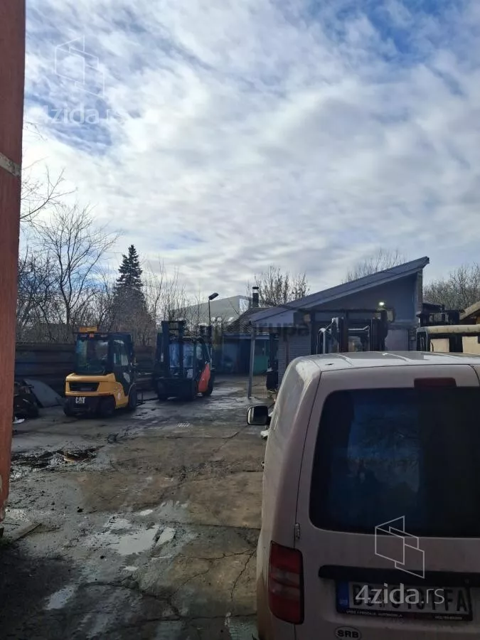 Poslovni prostor | 4zida