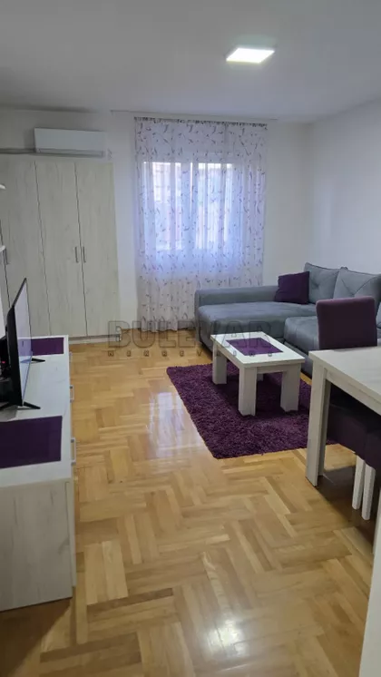 Jovana Ristića | 4zida.rs