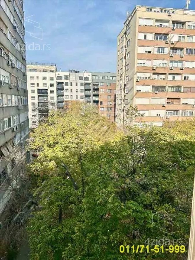 Troiposoban stan | 4zida