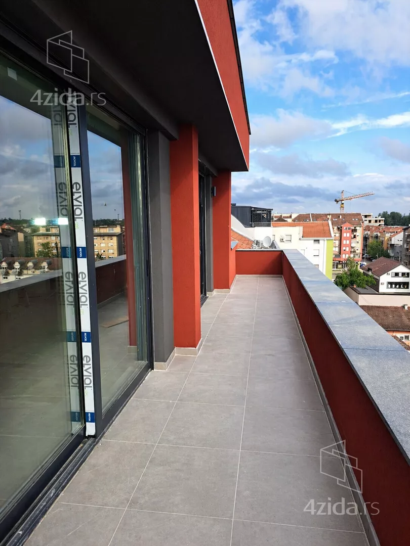 Petosoban stan | 4zida