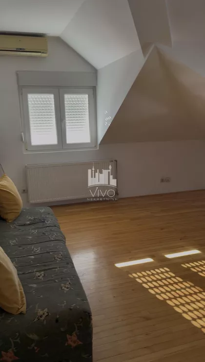 Ivana Mičurina | 4zida.rs